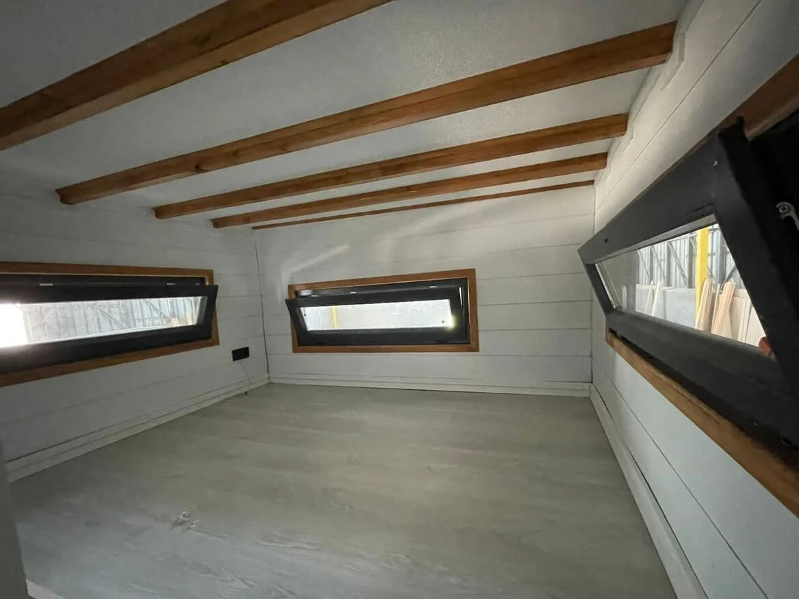 New T2 Tiny House Container with Wheels