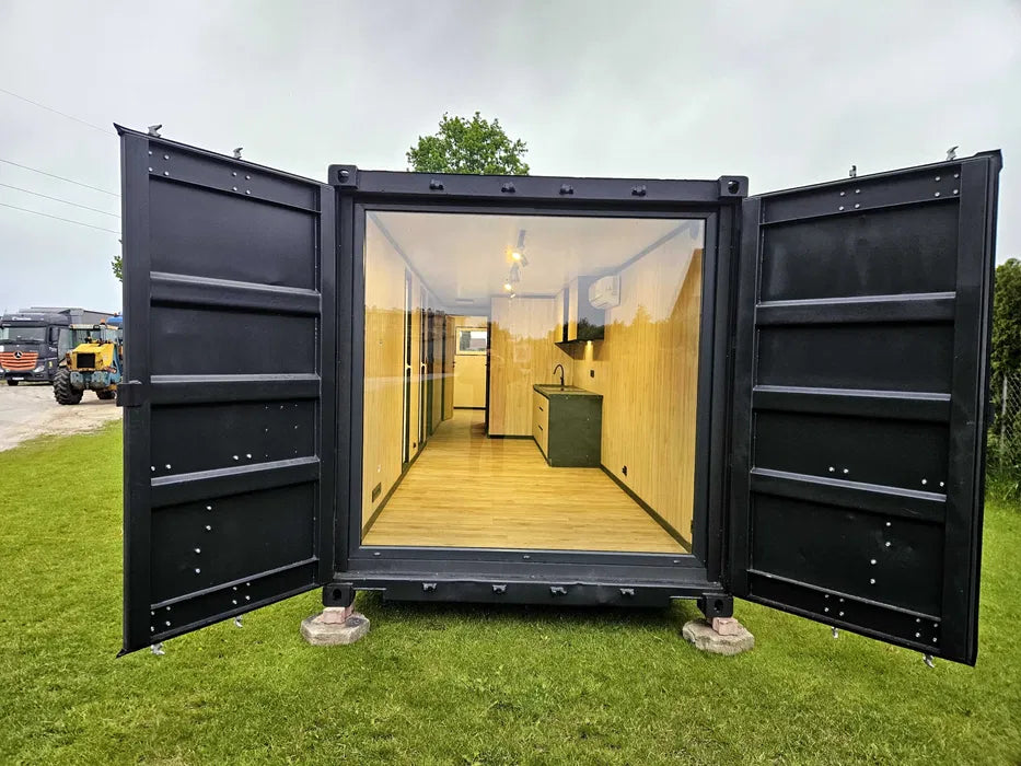 Habitable shipping container – Mobile home / office / holiday accommodation